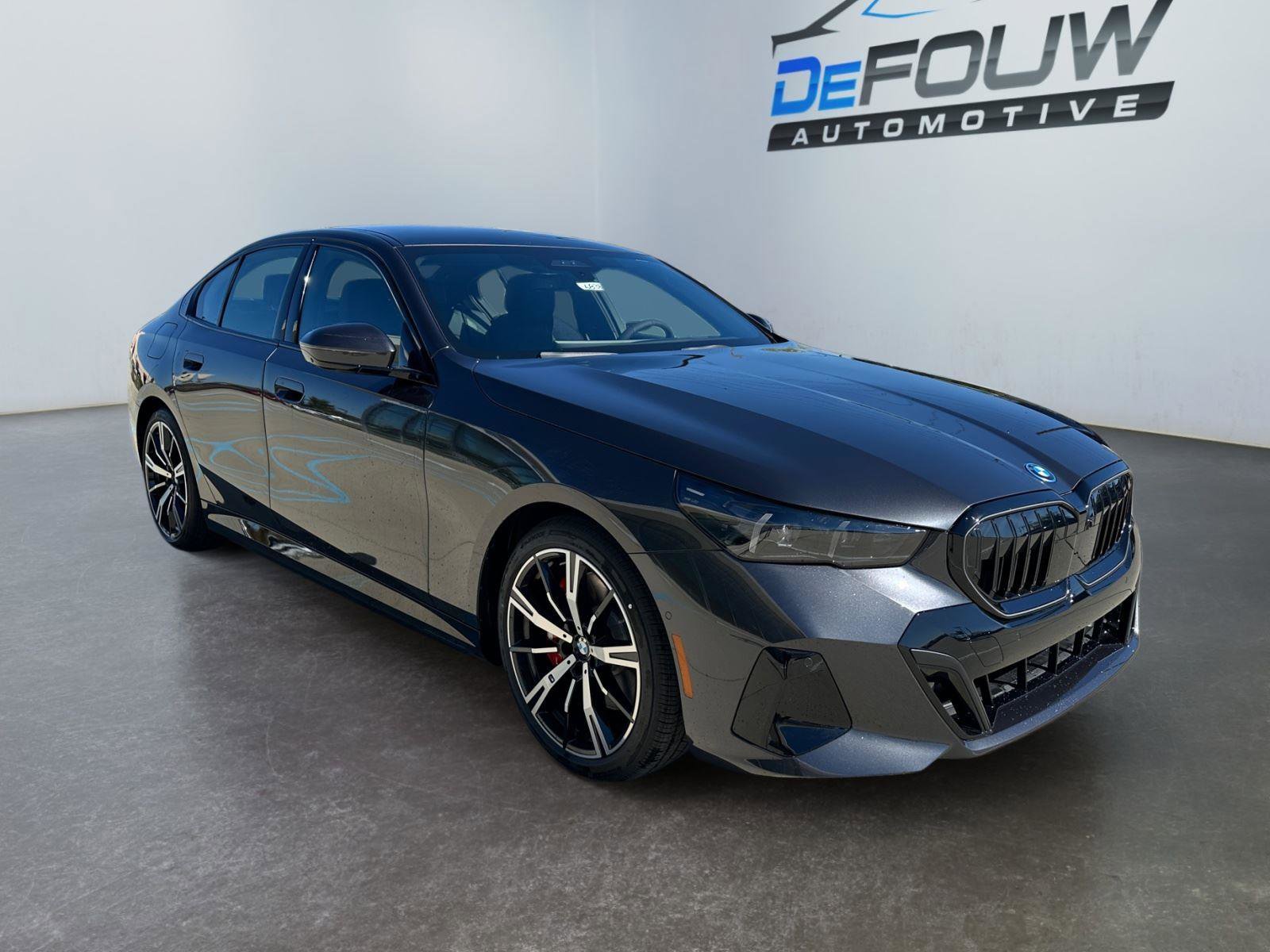 New 2026 BMW 550e xDrive AWD/4WD image 9
