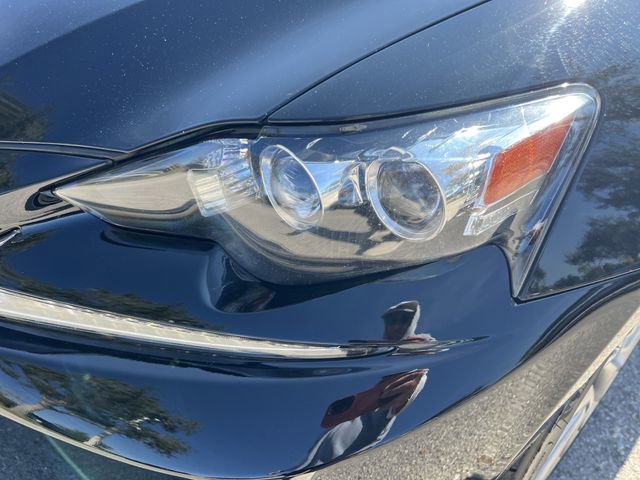 Used 2016 Lexus IS 300 AWD image 9