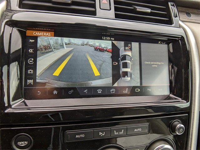 Used 2017 Land Rover Discovery HSE image 22