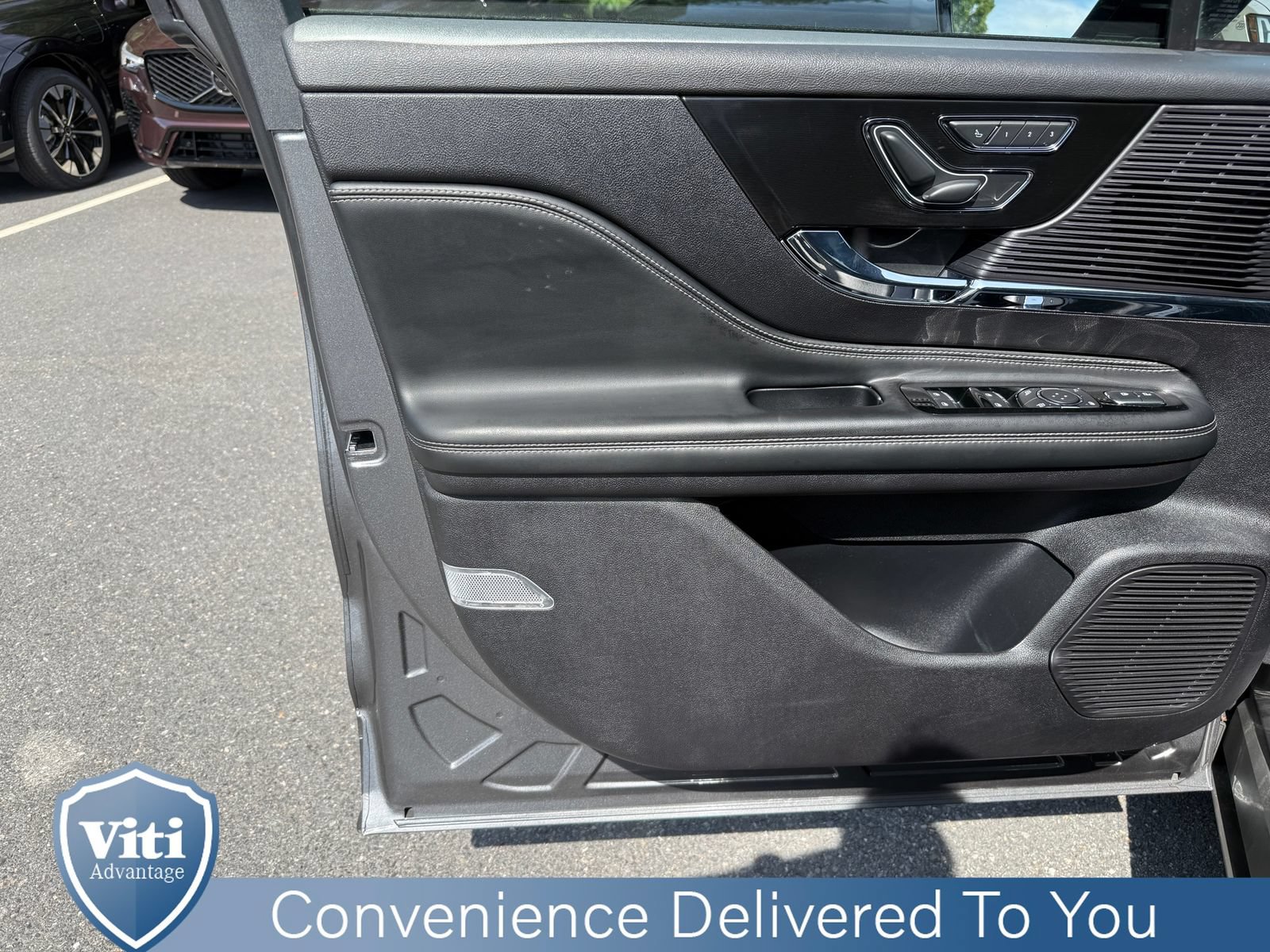 Used 2022 Lincoln Corsair AWD w/ Equipment Group 101A image 16
