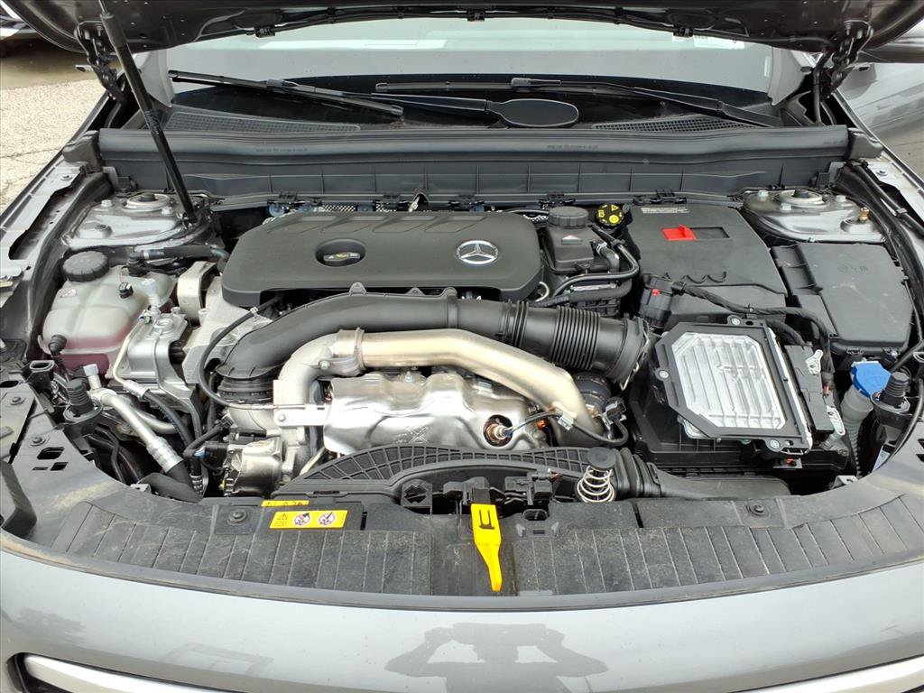 Used 2026 Mercedes-Benz GLB 250 4MATIC image 10