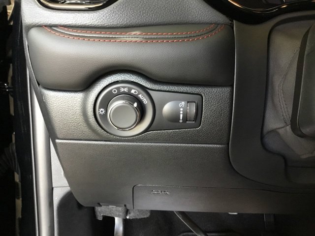 Used 2025 Dodge Durango GT AWD/4WD image 29