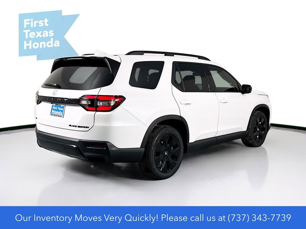 New 2026 Honda Pilot Black Edition image 8