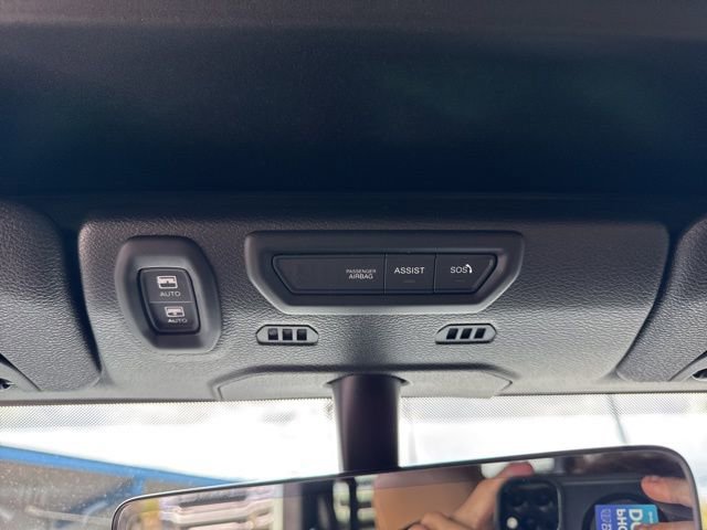 Used 2023 Jeep Wrangler Unlimited Sahara w/ Cold Weather Group AWD/4WD image 31