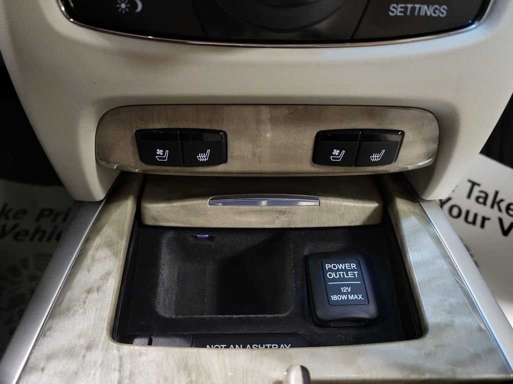 Used 2019 Acura RLX Sport Hybrid w/ Advance Pkg image 17