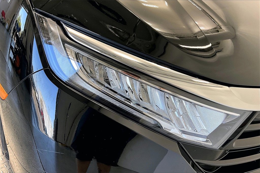 Used 2024 Honda Odyssey Touring image 31