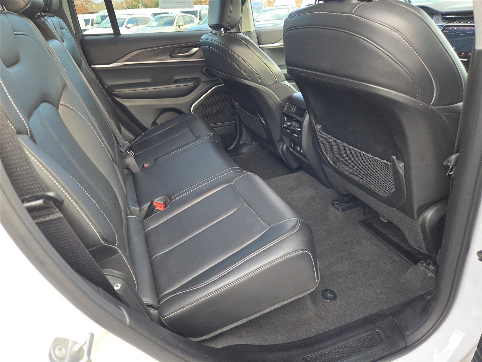 Certified 2022 Jeep Grand Cherokee Limited image 11