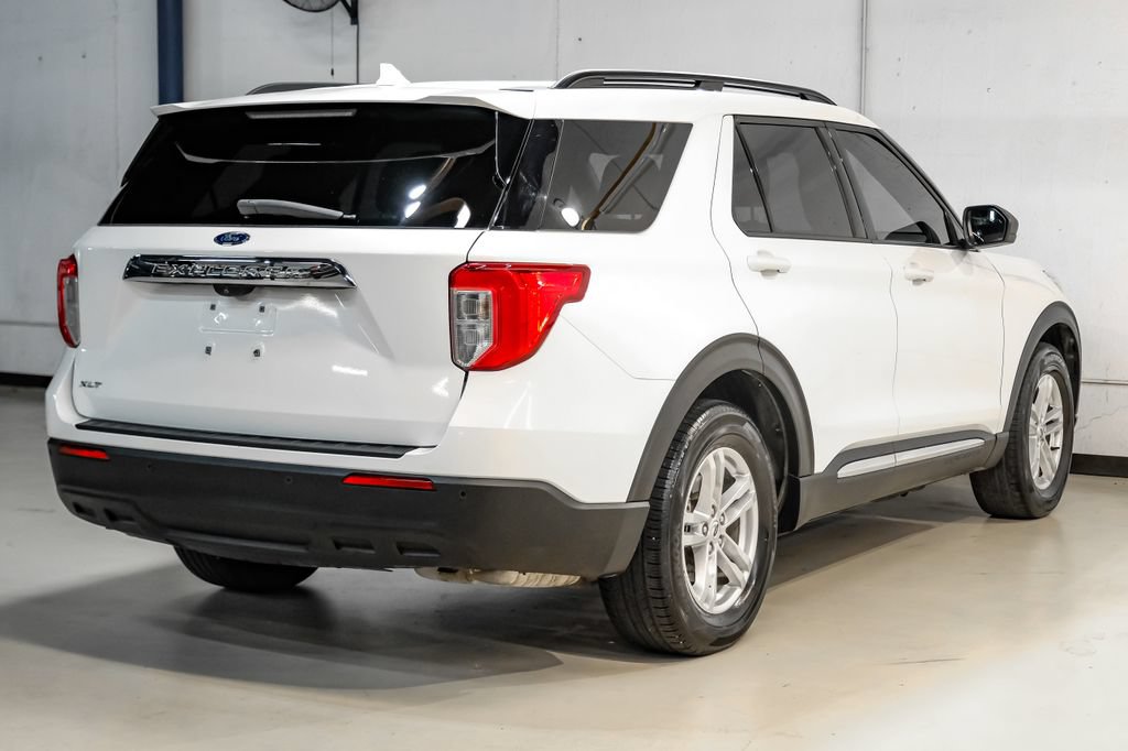 Used 2023 Ford Explorer XLT RWD image 8