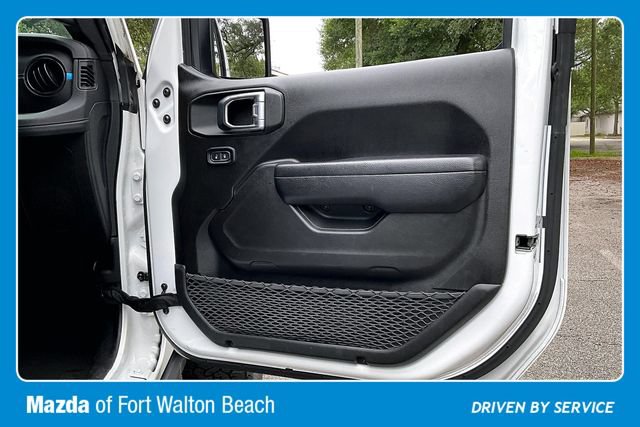 Used 2024 Jeep Wrangler Unlimited Rubicon 4xe AWD/4WD image 28