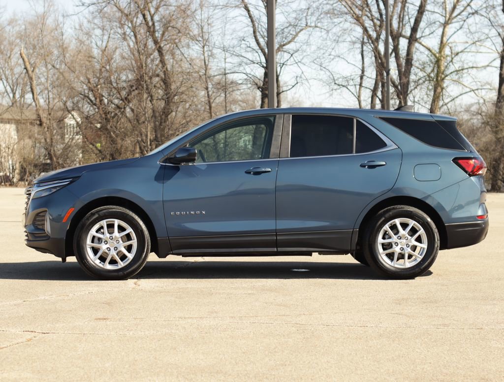 Used 2024 Chevrolet Equinox LT w/ LPO, Floor Liner Package FWD image 4