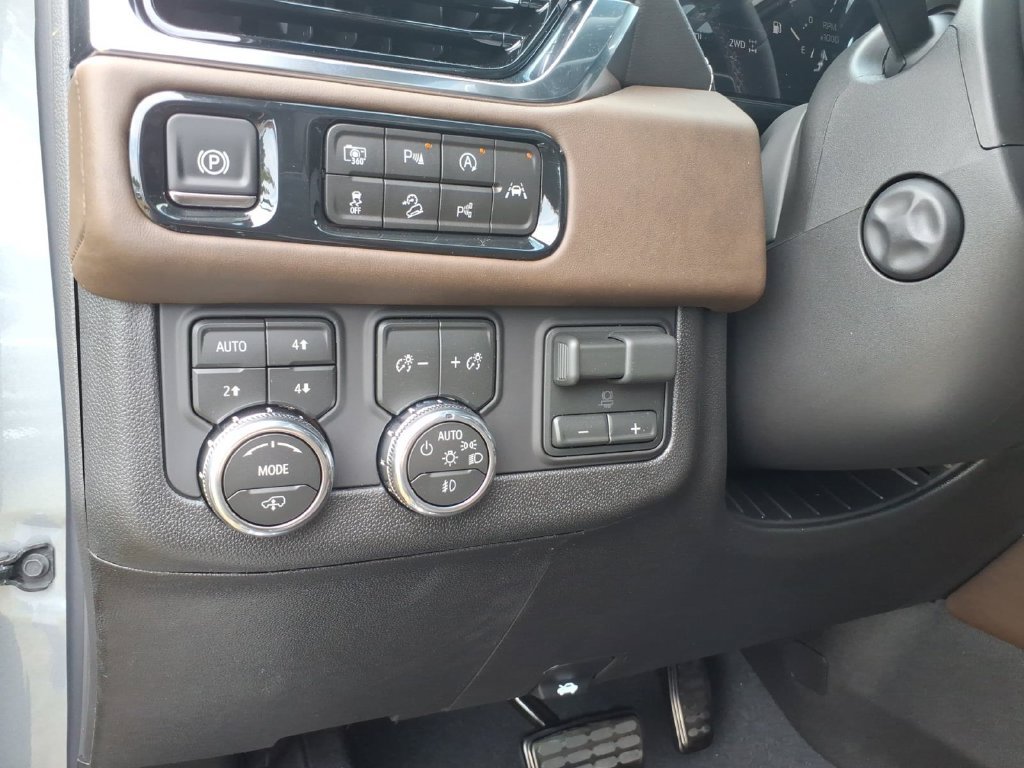 New 2026 GMC Yukon XL Denali Ultimate AWD/4WD image 19