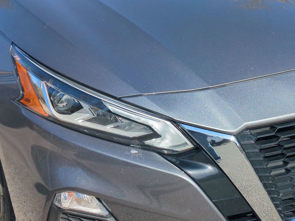 Used 2022 Nissan Altima 2.5 SV image 10