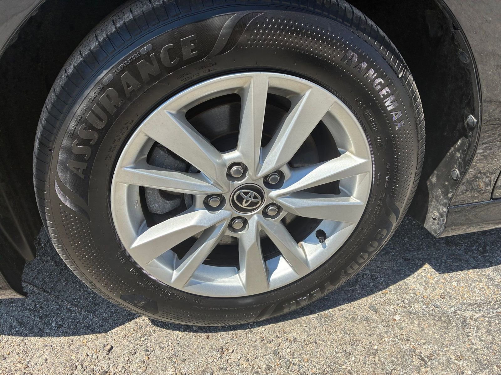 Used 2025 Toyota Camry LE image 24