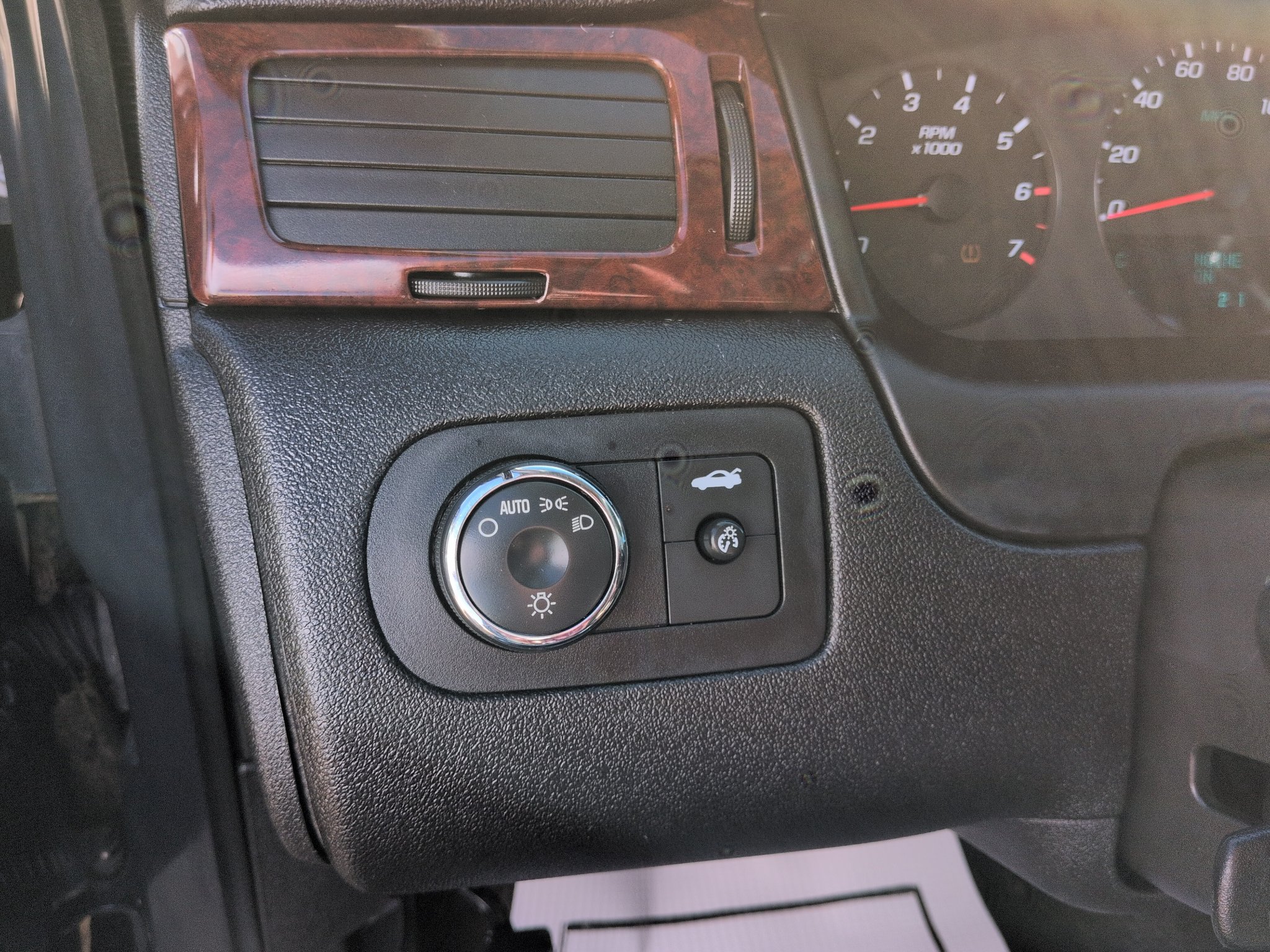 Used 2008 Chevrolet Impala LS FWD image 16