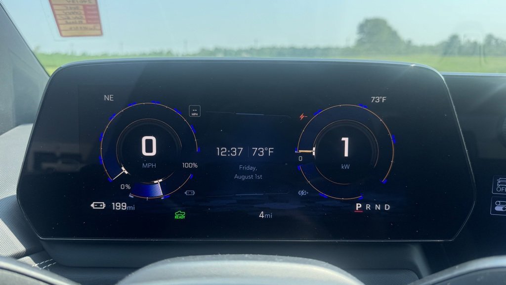 New 2025 Chevrolet Silverado EV LT image 22