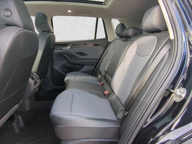 New 2026 Volkswagen Tiguan SE image 24