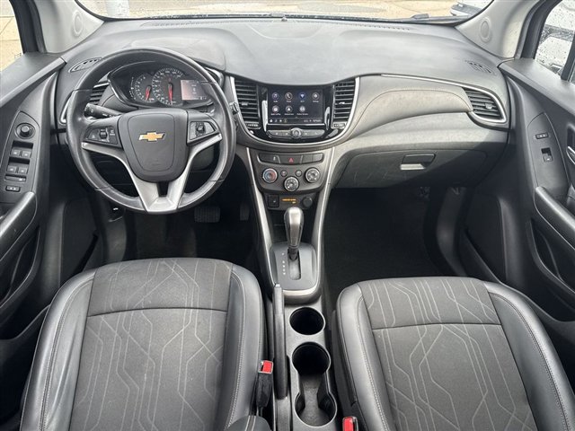 Certified 2022 Chevrolet Trax LT w/ LT Convenience Package image 10