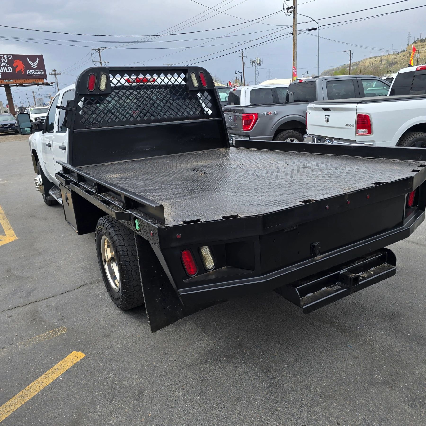 Used 2014 Chevrolet Silverado 3500 W/T w/ Snow Plow Prep Package AWD/4WD image 5