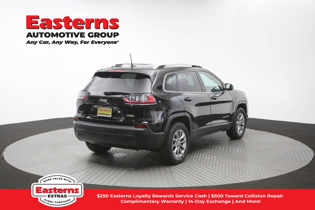 Used 2021 Jeep Cherokee Latitude Plus AWD/4WD image 41