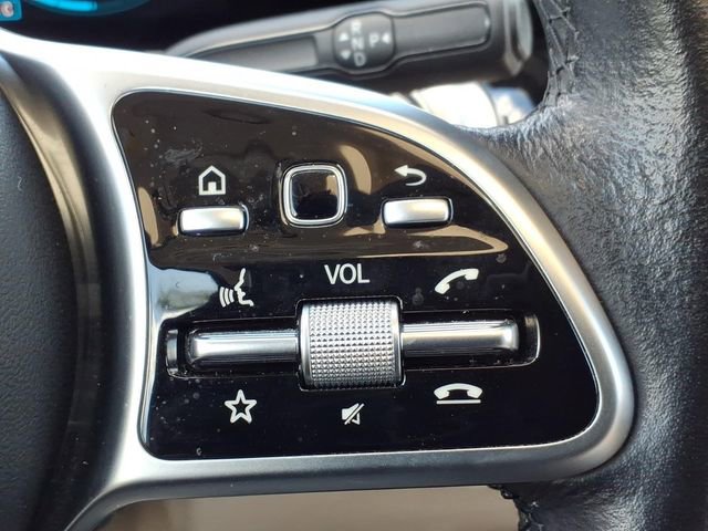 Used 2022 Mercedes-Benz GLB 250 image 33