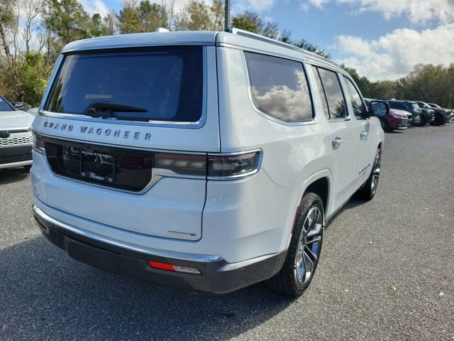 Used 2022 Jeep Grand Wagoneer Series III w/ Flexible Seating Group image 10