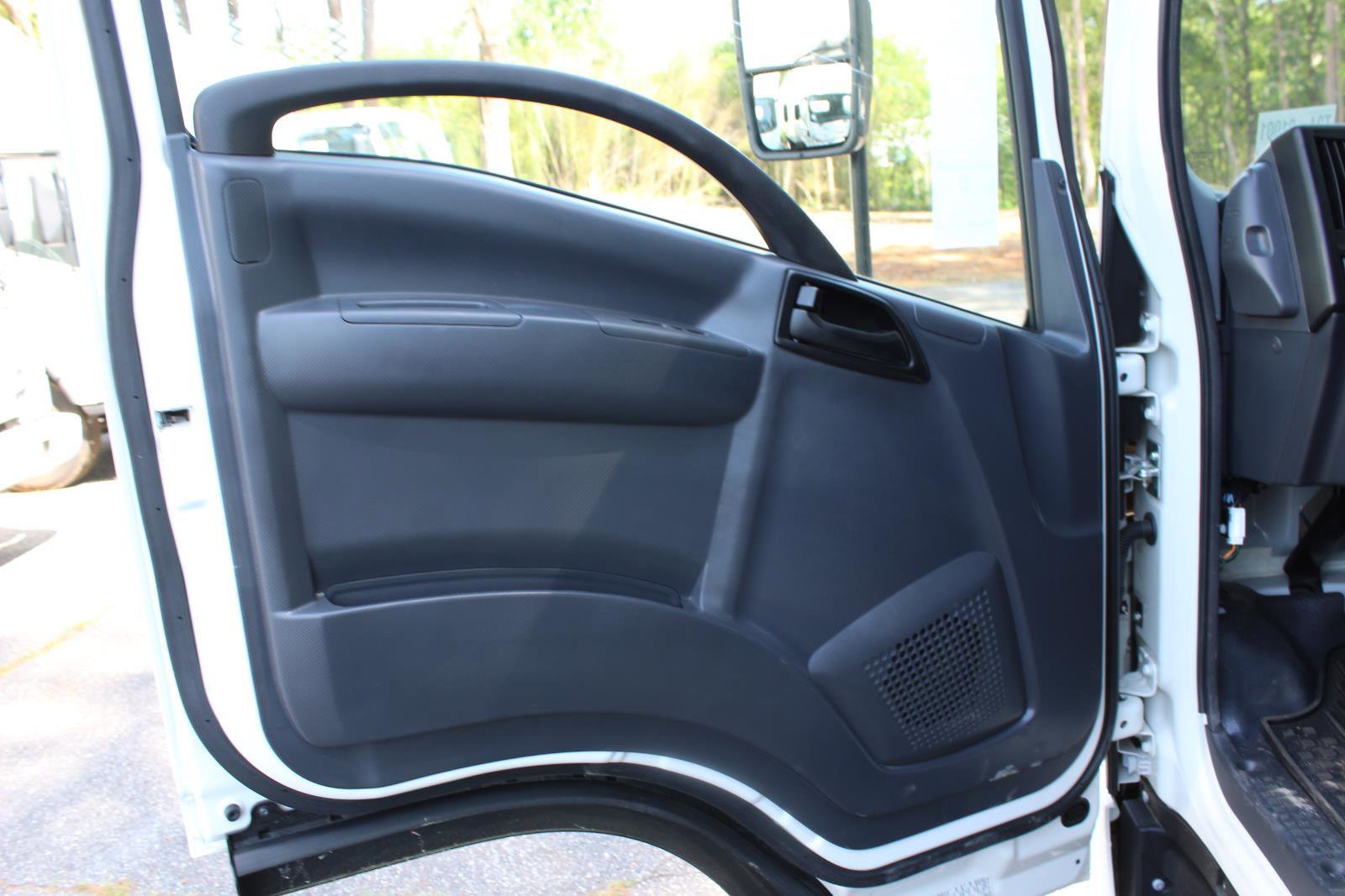 New 2024 Chevrolet Low Cab Forward RWD image 10