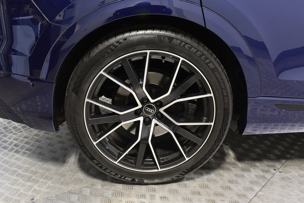 Used 2021 Audi SQ8 Prestige w/ Prestige Package image 38