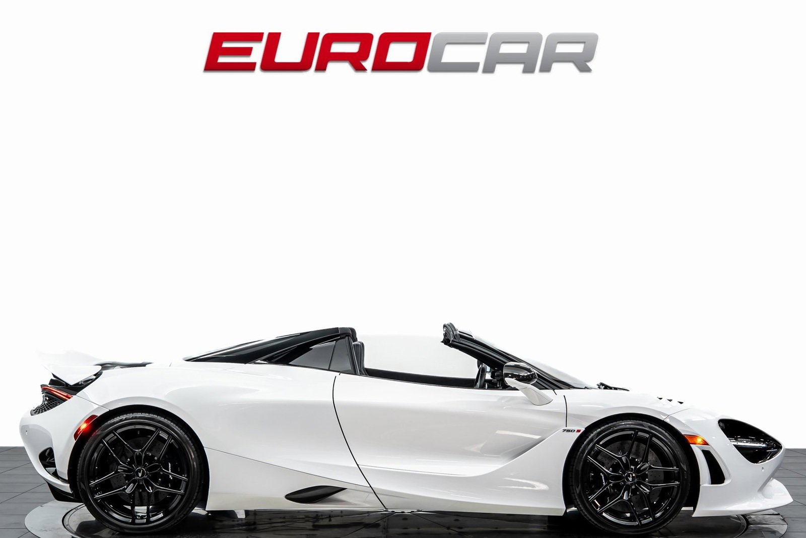 Used 2024 McLaren 750S Spider image 7