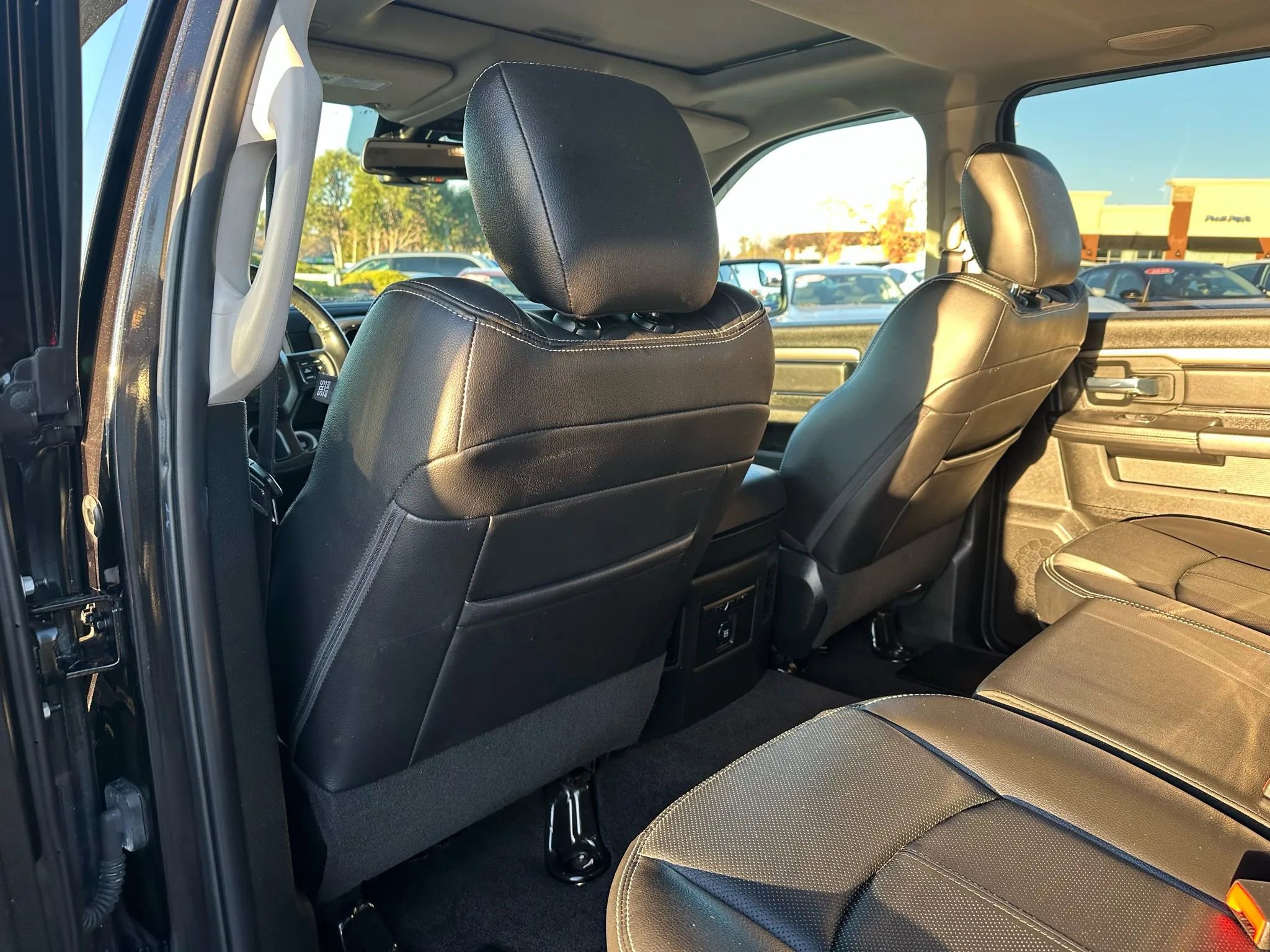 Used 2018 RAM 1500 Sport w/ Sport Premium Group image 27