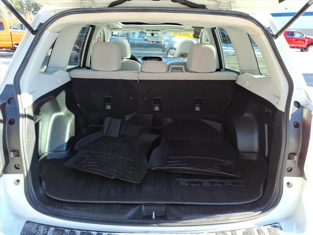 Used 2018 Subaru Forester 2.5i Premium w/ All-Weather Package image 9