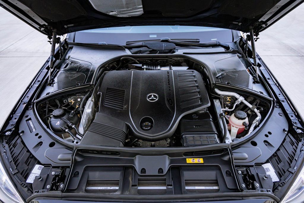 Used 2023 Mercedes-Benz S 500 4MATIC w/ AMG Line image 24