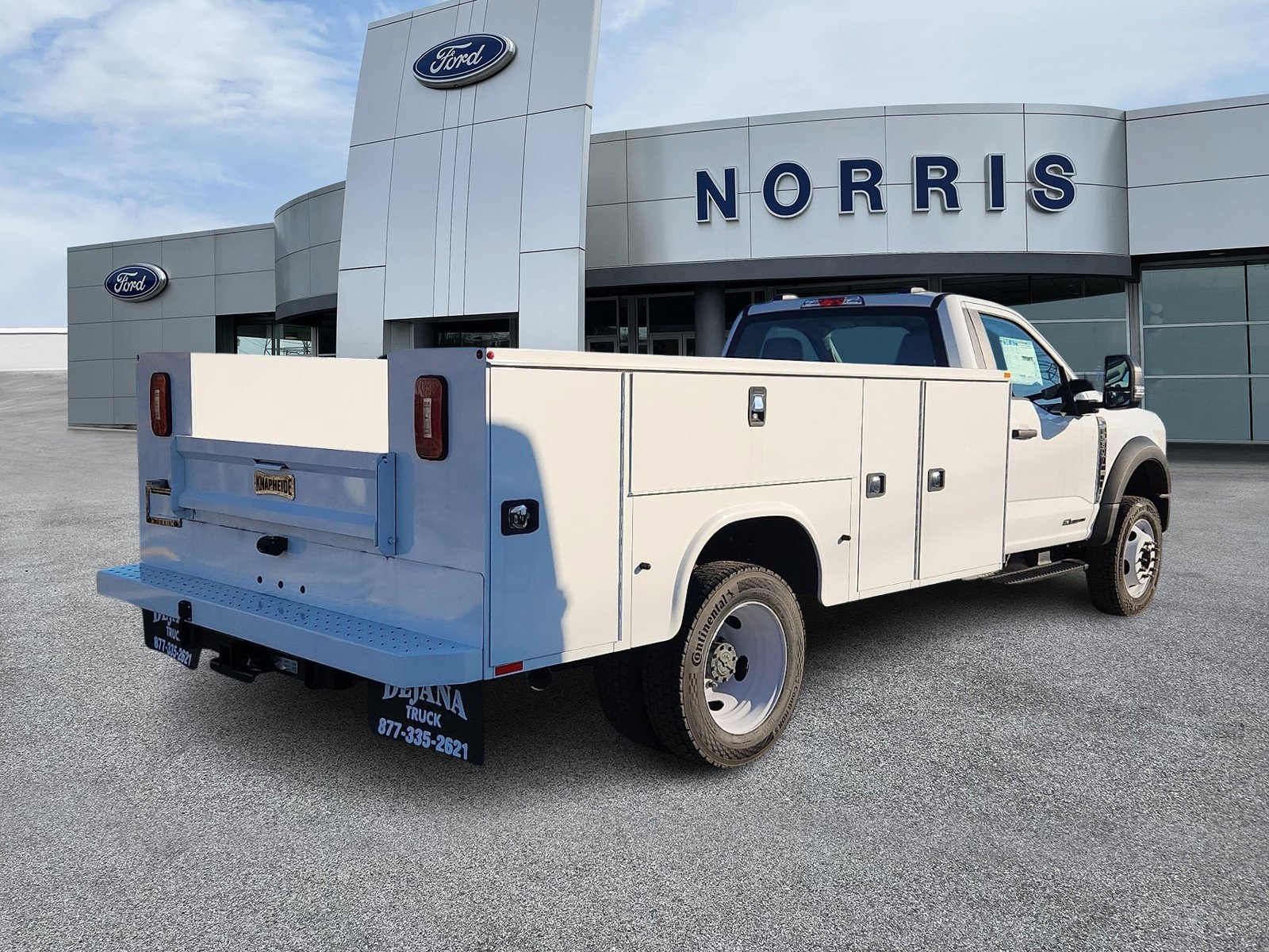 New 2024 Ford F550 4x4 Regular Cab Super Duty image 4