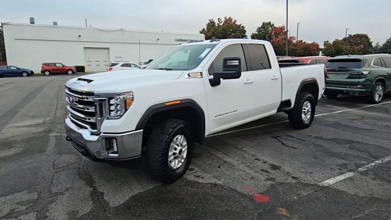 Certified 2022 GMC Sierra 2500 SLE w/ SLE Convenience Package AWD/4WD image 4