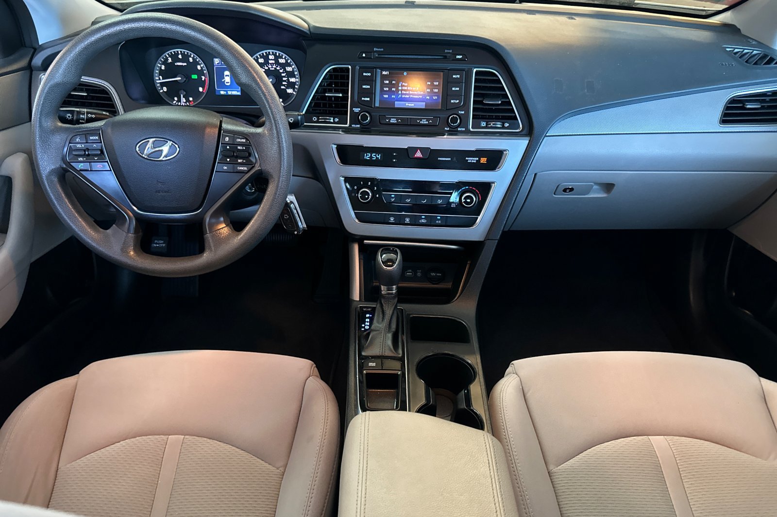 Used 2015 Hyundai Sonata SE w/ Option Group 09 FWD image 13