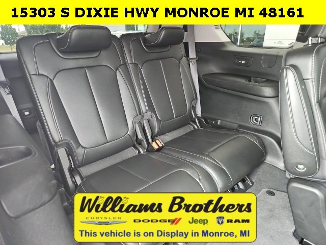 Used 2024 Jeep Grand Cherokee L Limited image 27