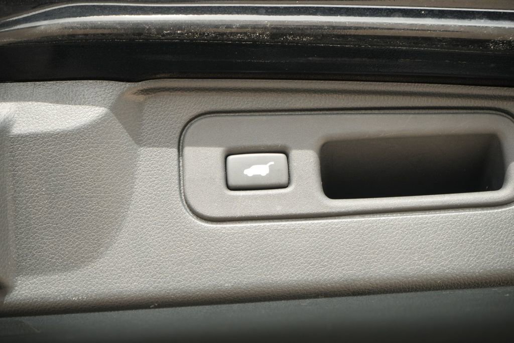 Used 2024 Honda Passport EX-L image 12