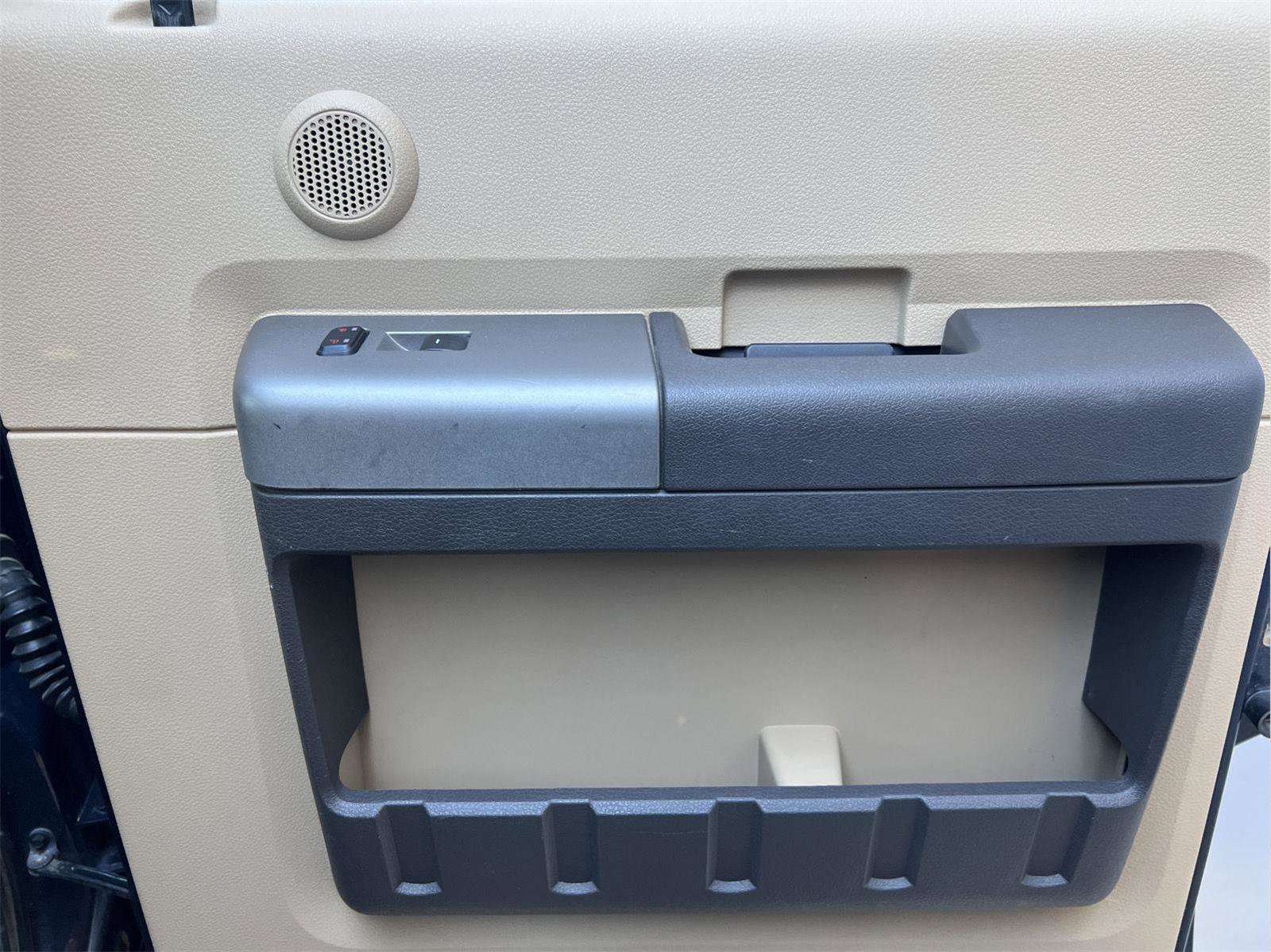 Used 2014 Ford F250 Lariat w/ Lariat Ultimate Package image 22