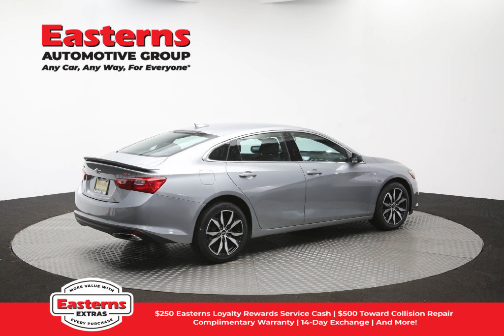 Used 2024 Chevrolet Malibu RS FWD image 41