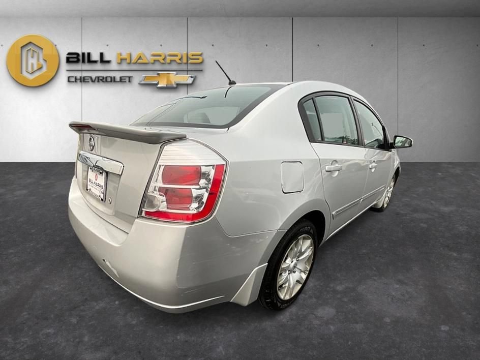 Used 2012 Nissan Sentra 2.0 S FWD image 2