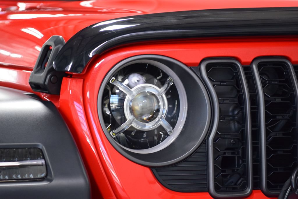 Used 2024 Jeep Wrangler Unlimited Sport AWD/4WD image 10
