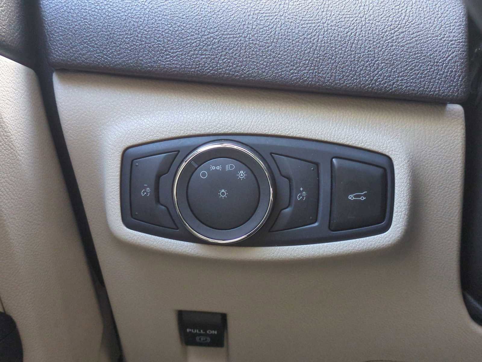 Used 2019 Lincoln MKC Reserve w/ MKC Climate Package image 40