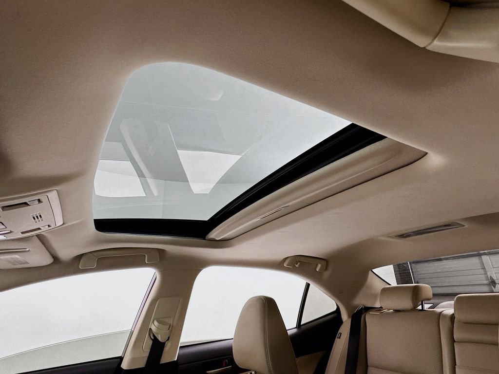 Used 2017 Lexus IS 200t w/ Navigation System Package image 22