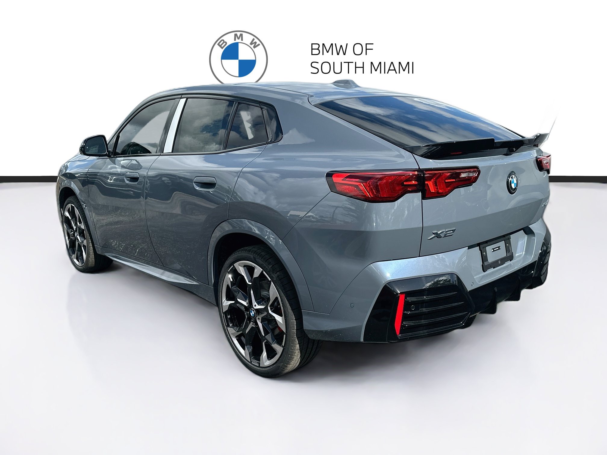 New 2026 BMW X2 xDrive28i w/ Technology Package AWD/4WD image 4