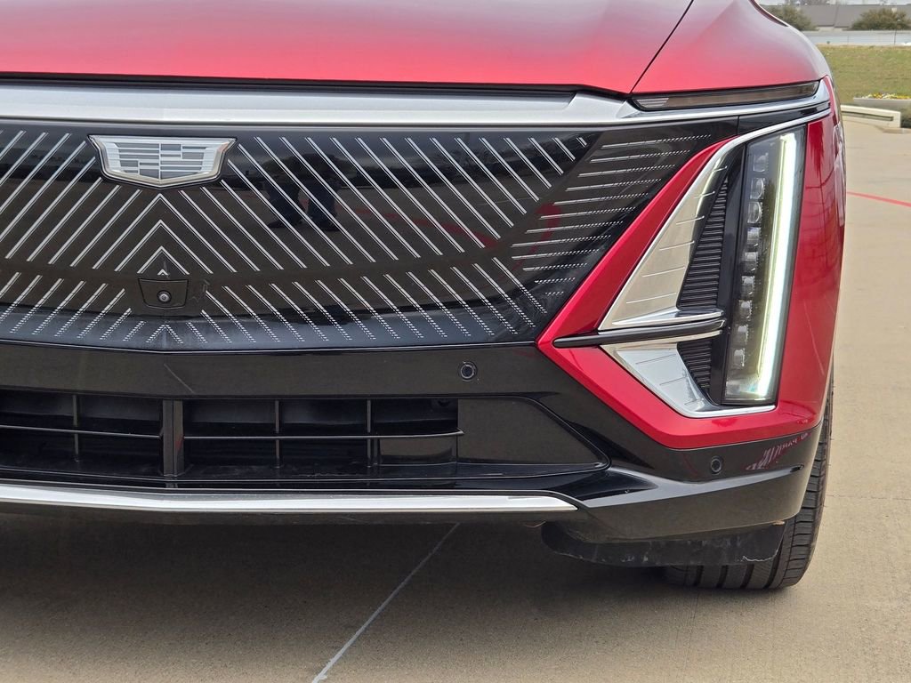 Certified 2024 Cadillac Lyriq Luxury w/ LPO, Floor Liner Package image 6