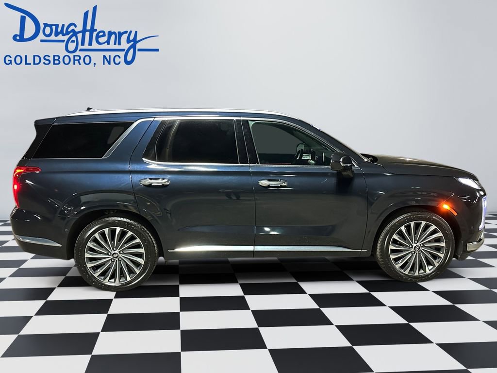 Used 2024 Hyundai Palisade Calligraphy image 6