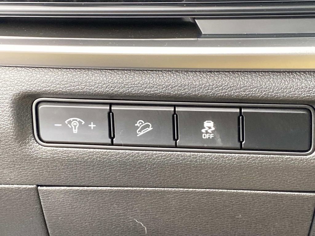 Used 2024 Kia Telluride S w/ S Sunroof Package image 21