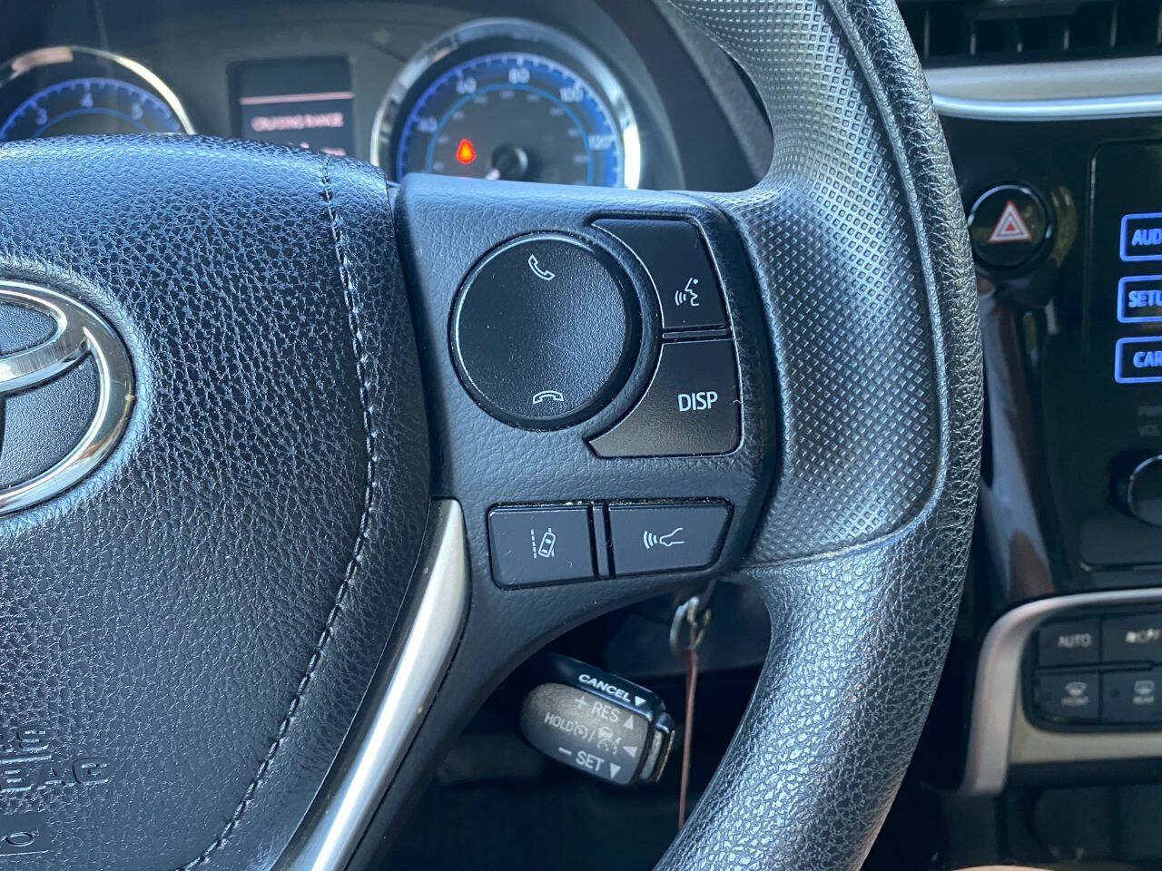 Used 2019 Toyota Corolla LE FWD image 20