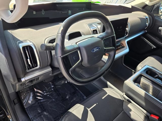 Certified 2025 Ford Expedition Platinum AWD/4WD image 12