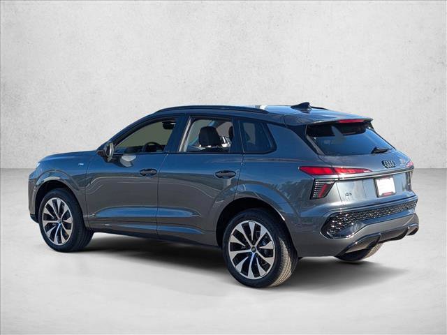 New 2026 Audi Q3 quattro 2.0T w/ Driver Assistance Package AWD/4WD image 7