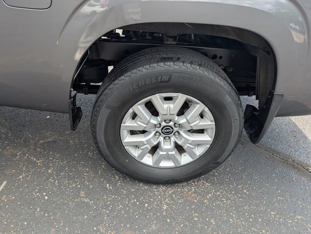 Certified 2022 Nissan Frontier SV w/ Technology Package AWD/4WD image 23